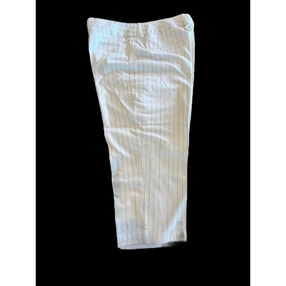 Dockers Women White with stripes Capri Pants Nouveau Fit Calf Size 12P - Picture 4 of 4